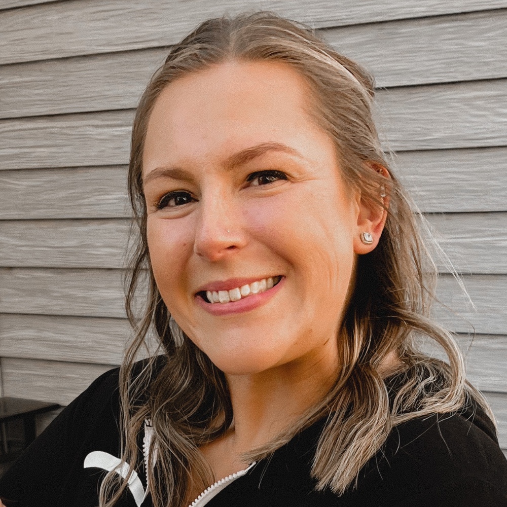 Meet your Posher, Stephanie
